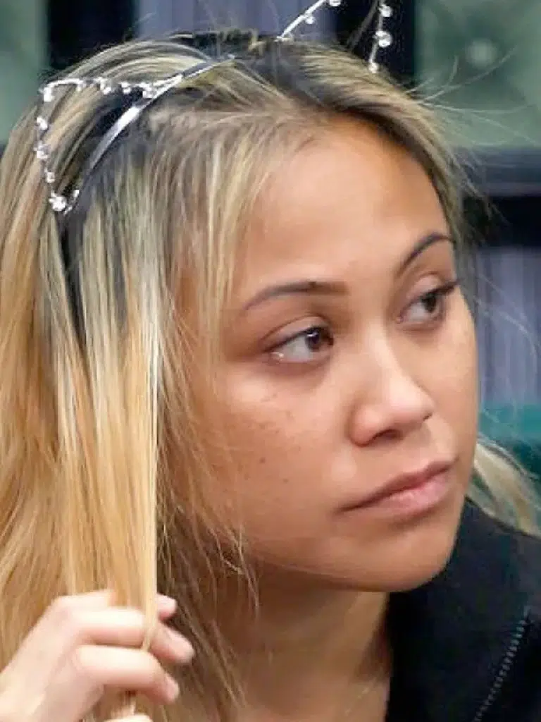 Alex Ow Biography: Wiki, Age, Career, Height, Weight, Boyfriend, Net Worth & More